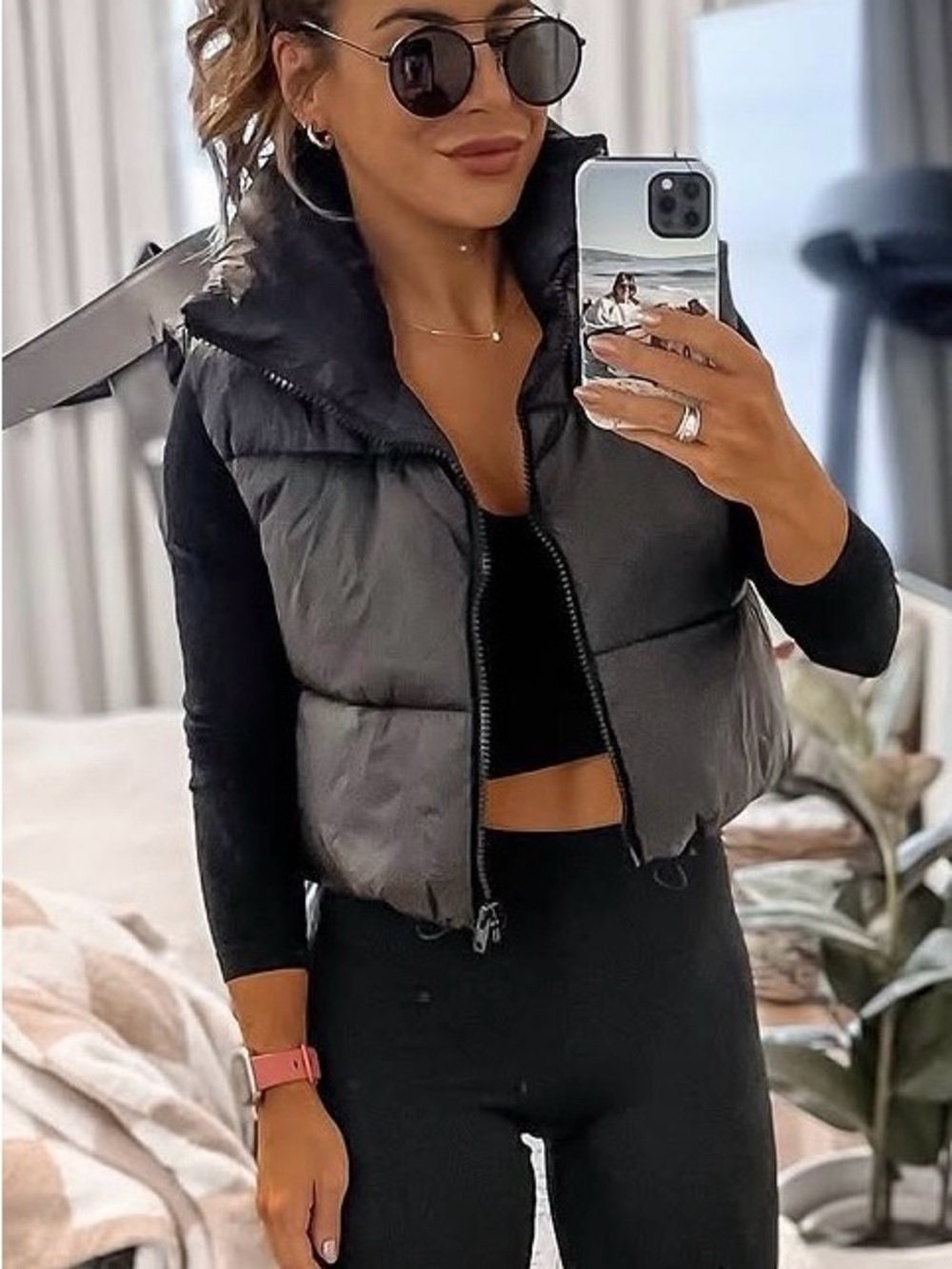 Amazon Black Women's Cropped Puffer Vest